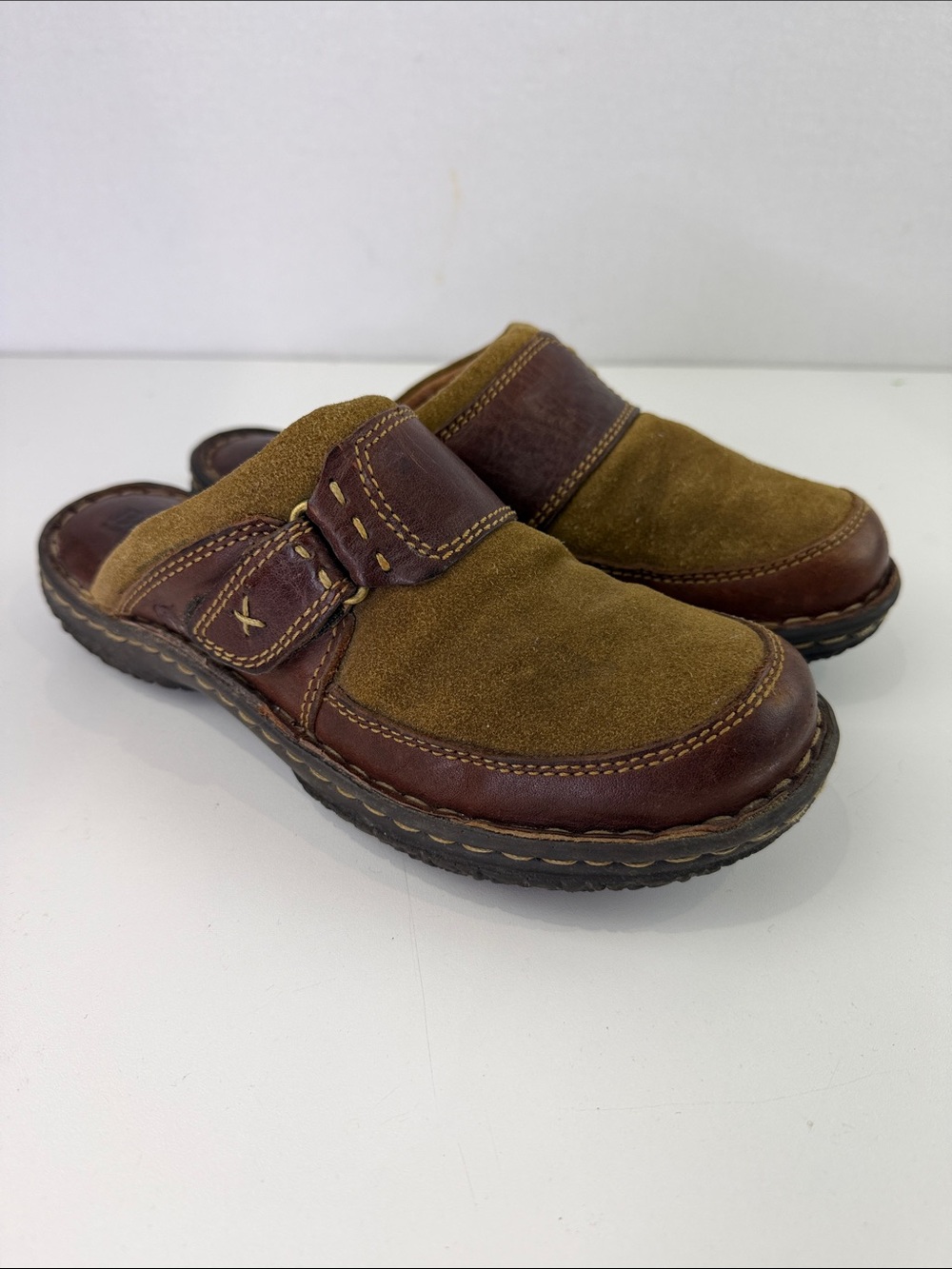 Born Women's Suede & Leather Mule - Olive Green/Brown